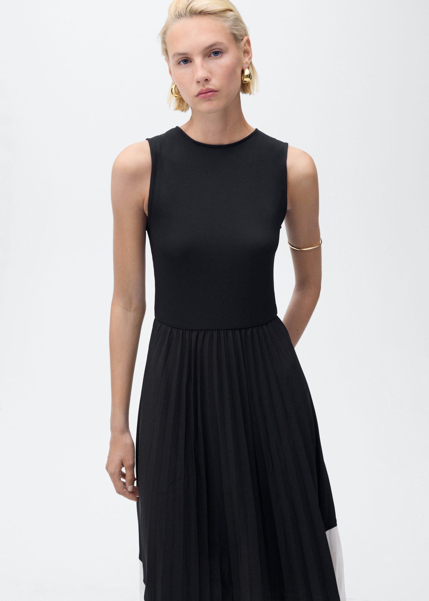 Black Combined Pleated Dress, , large image number 0