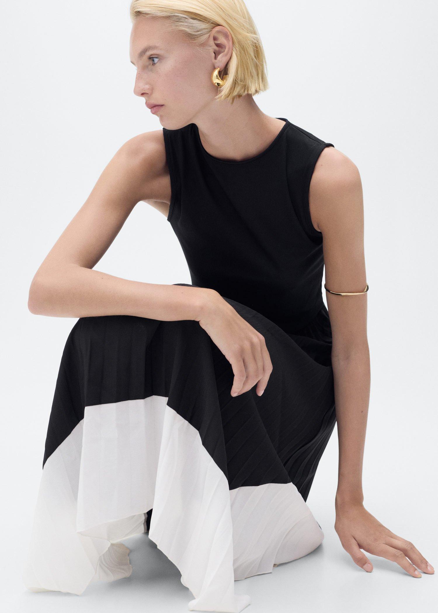 Black Combined Pleated Dress, , large image number 6