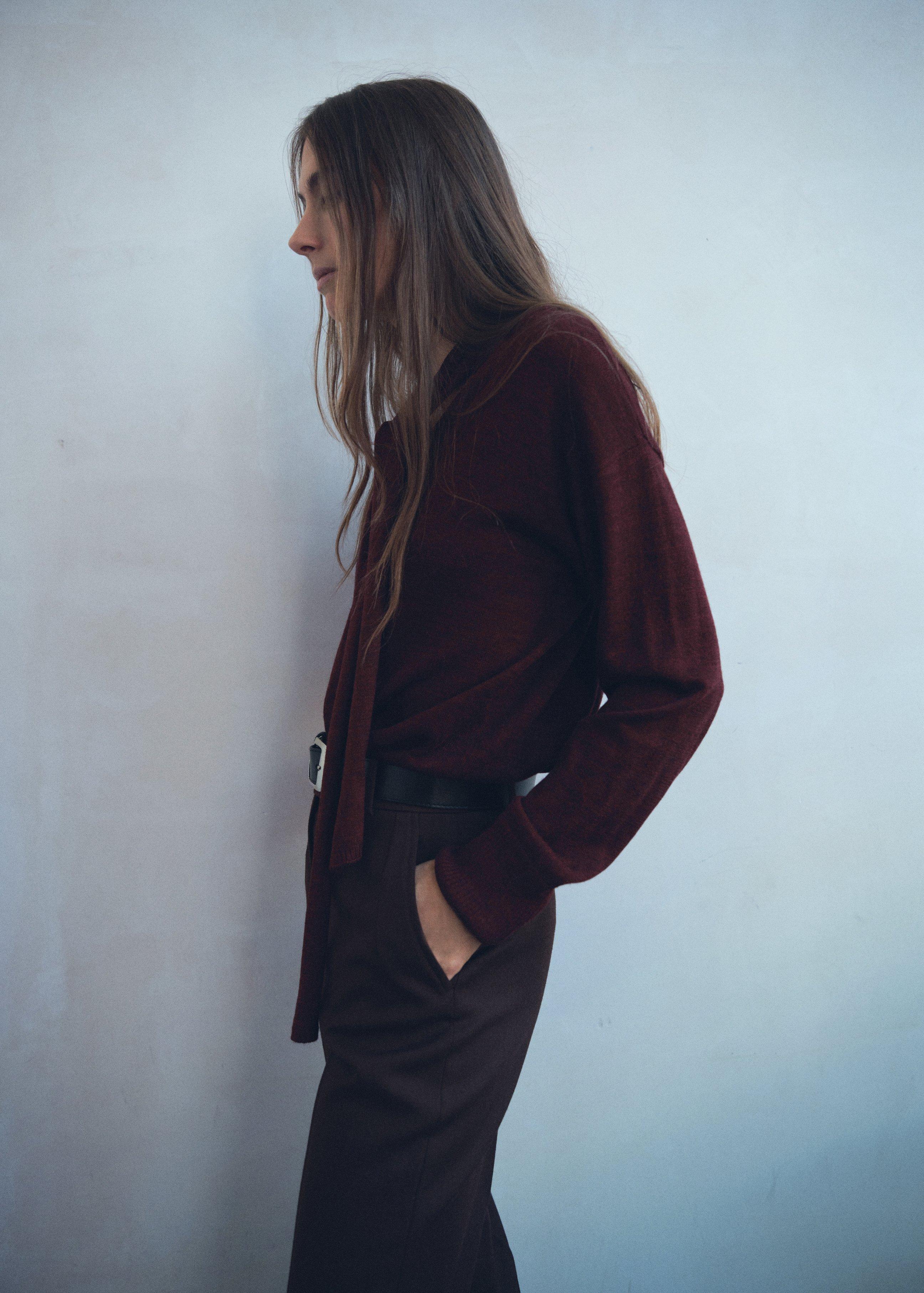 Red V-Neck Sweater With Scarf, 0201_77, large image number 1