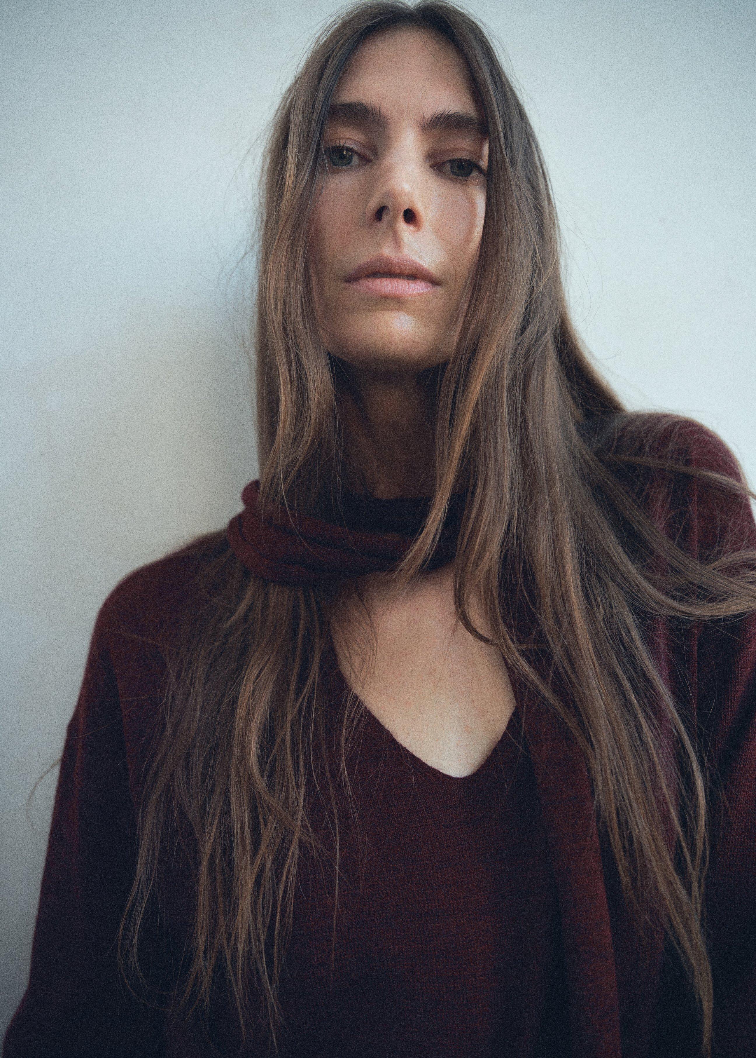 Red V-Neck Sweater With Scarf, 0201_77, large image number 3