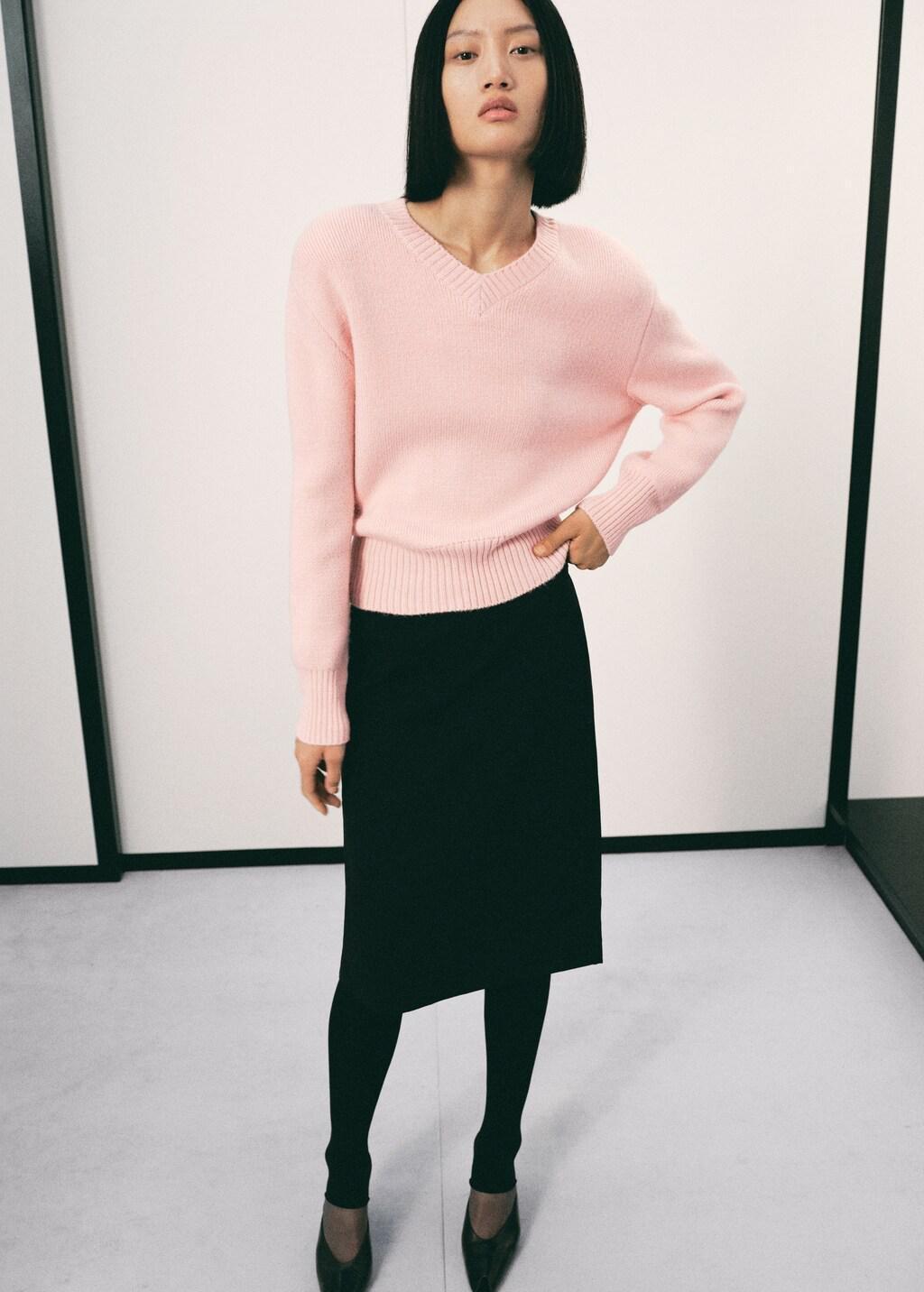 LT-PASTEL PINK V-neck knit sweater, Light-Pastel Pink, large image number 0