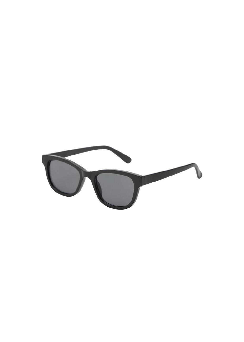 Black Resin Frame Sunglasses, Black, large image number 2