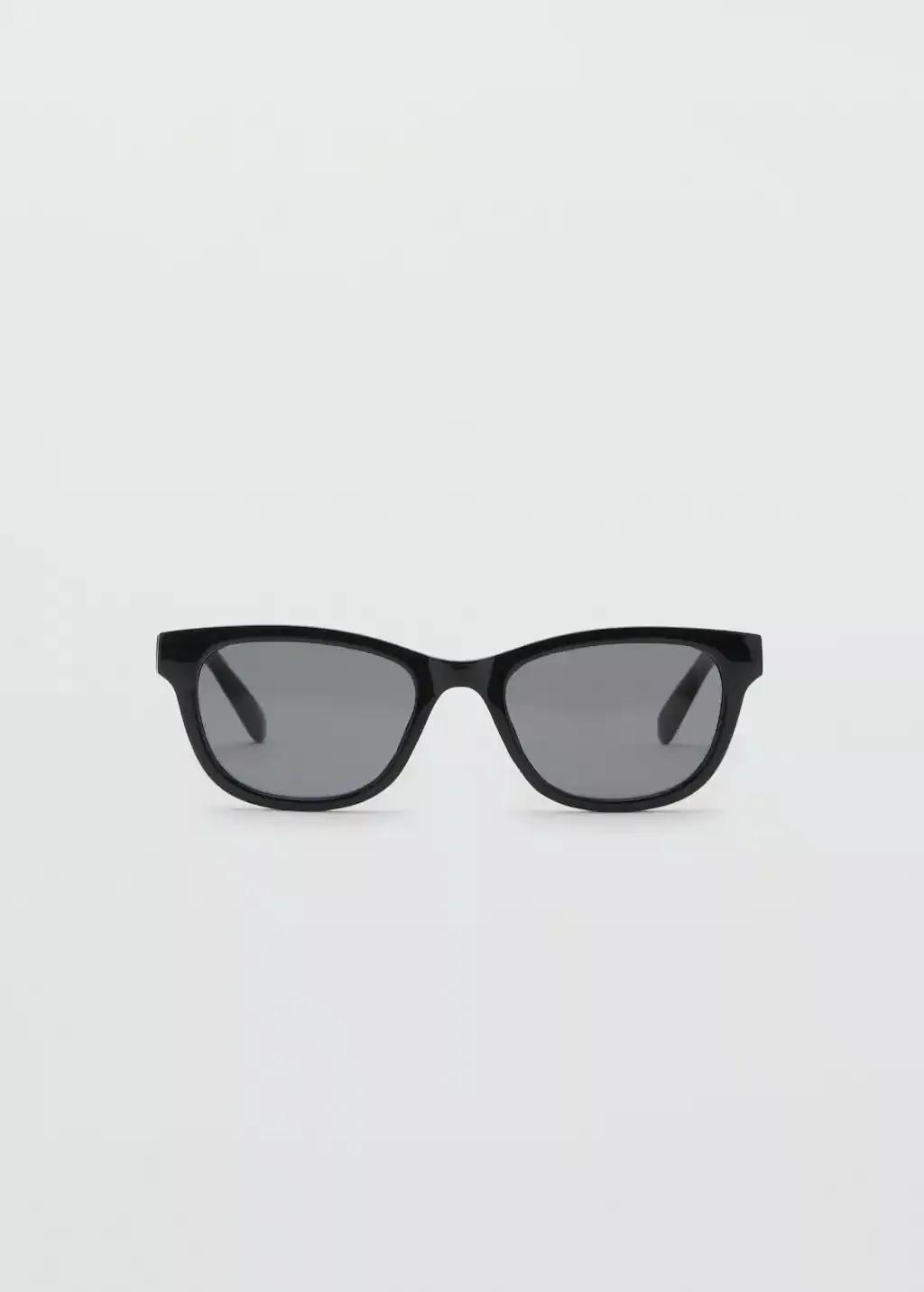 Black Resin Frame Sunglasses, Black, large image number 4