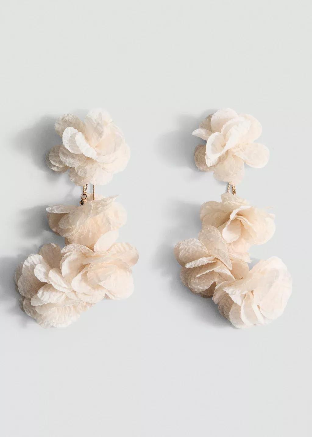LIGHT BEIGE Woven flower earrings, Light Beige, large image number 2