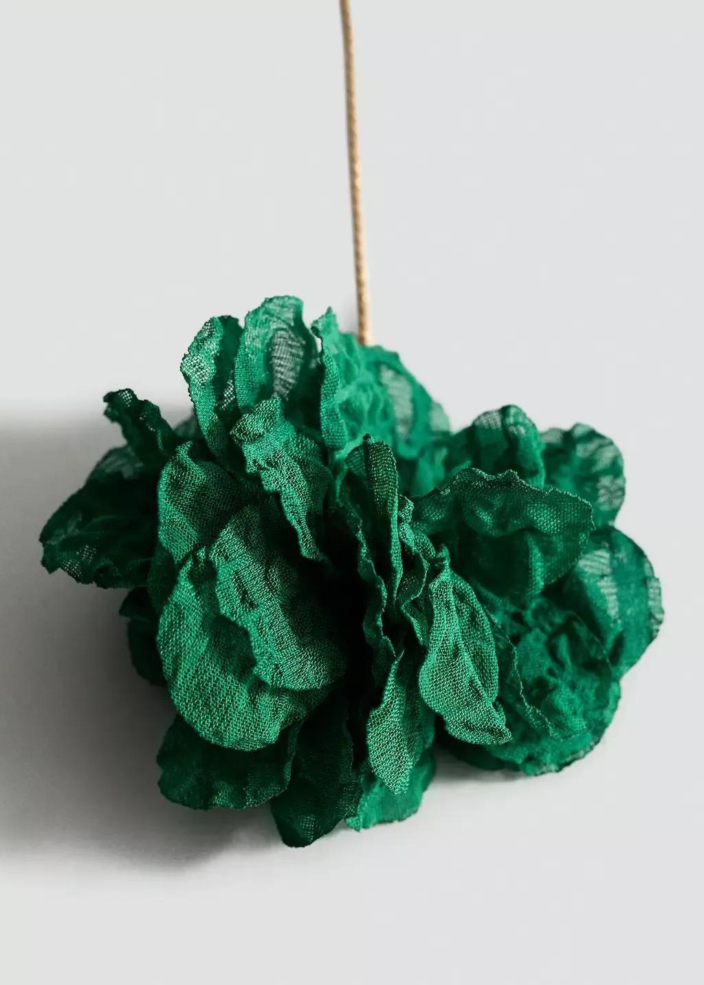 GREEN Woven hanging flower earrings, Green, large image number 0
