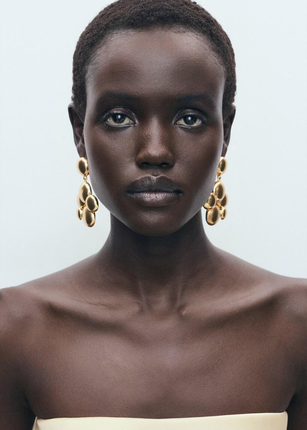 Gold Round Hanging Earrings, Gold, large image number 11