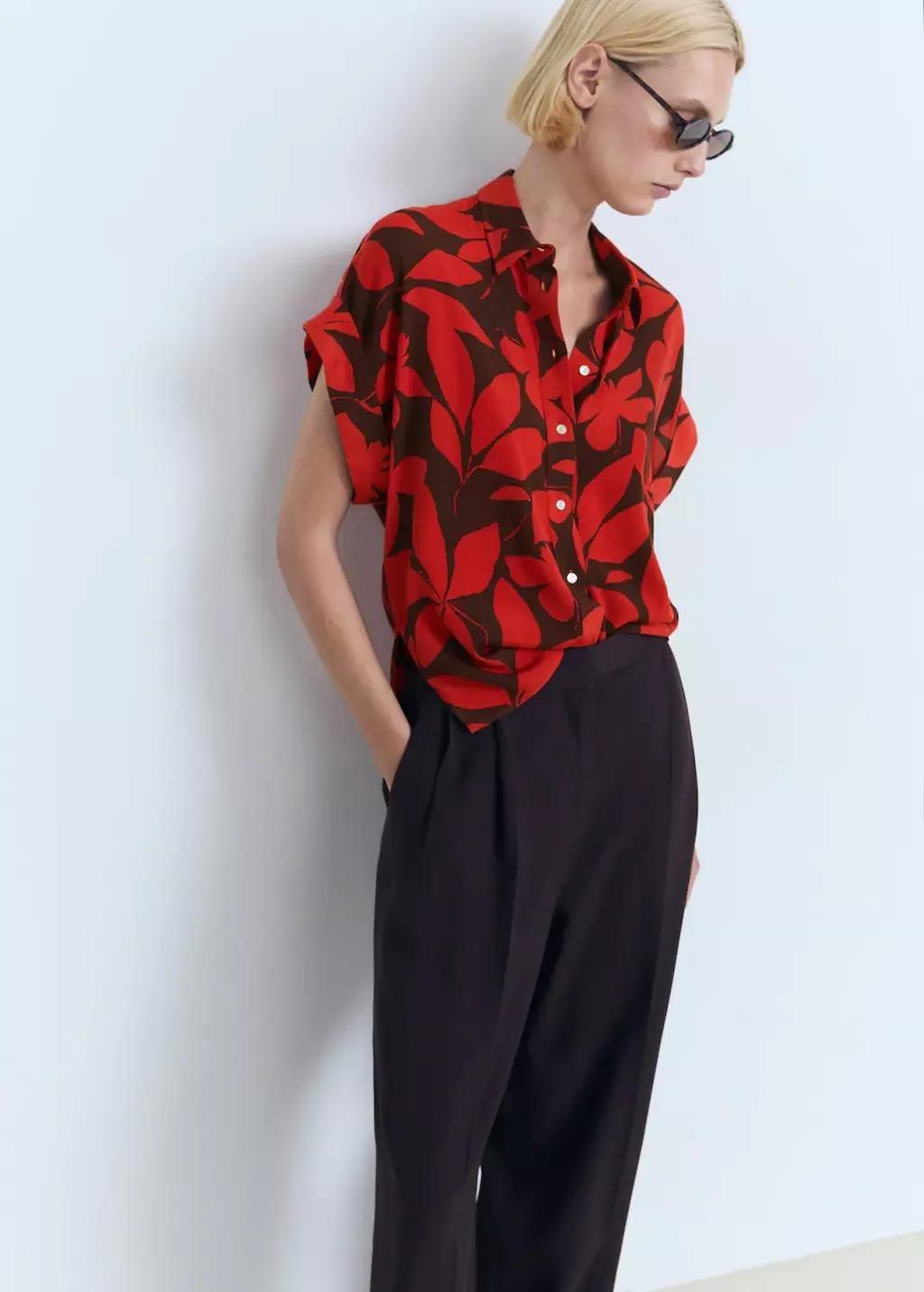 Red Printed Short-Sleeved Shirt, , large image number 2