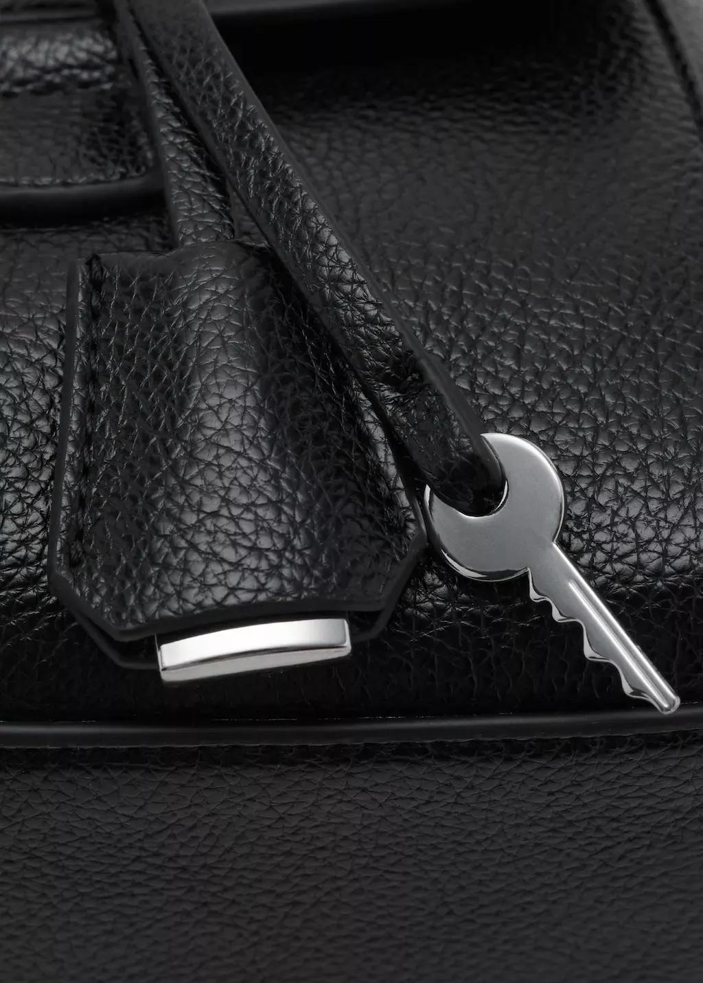 Black City Shoulder Flap Bag, Black, large image number 5