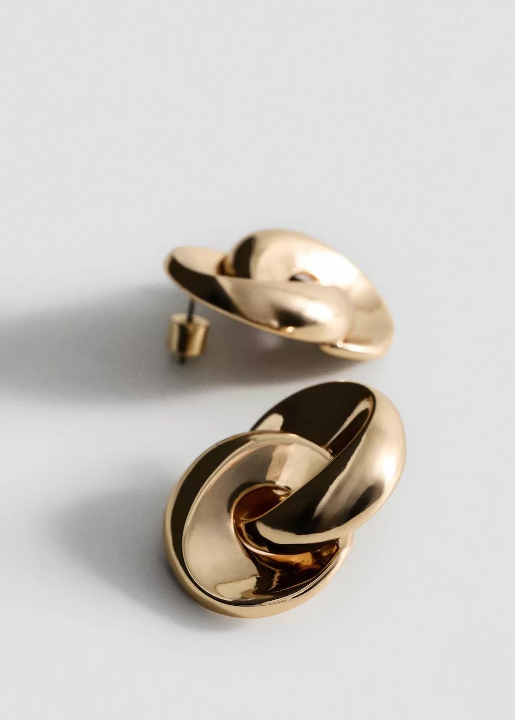 GOLD Intertwined hoop earrings, Gold, medium