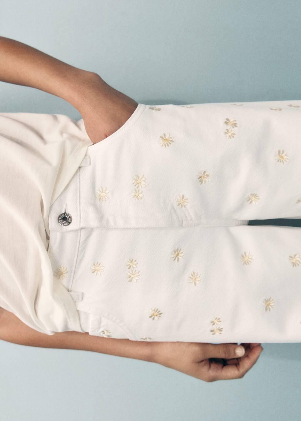 White Flower-Embroidered Wide-Leg Jeans, Natural White, large image number 2