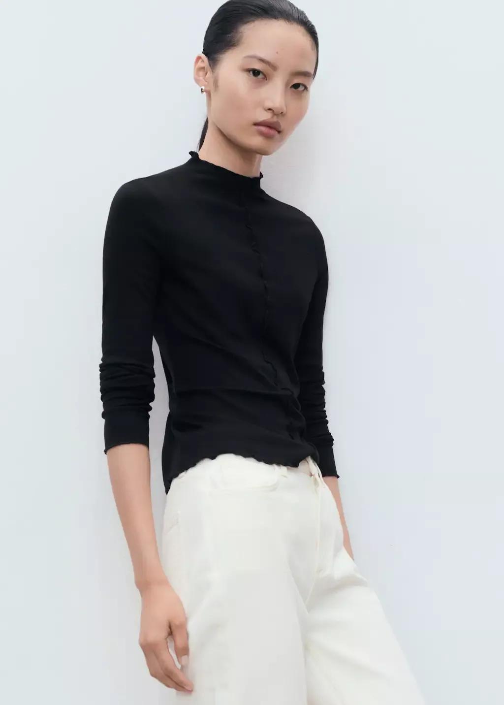 Black Ribbed T-Shirt With Scalloped Trim, Black, medium