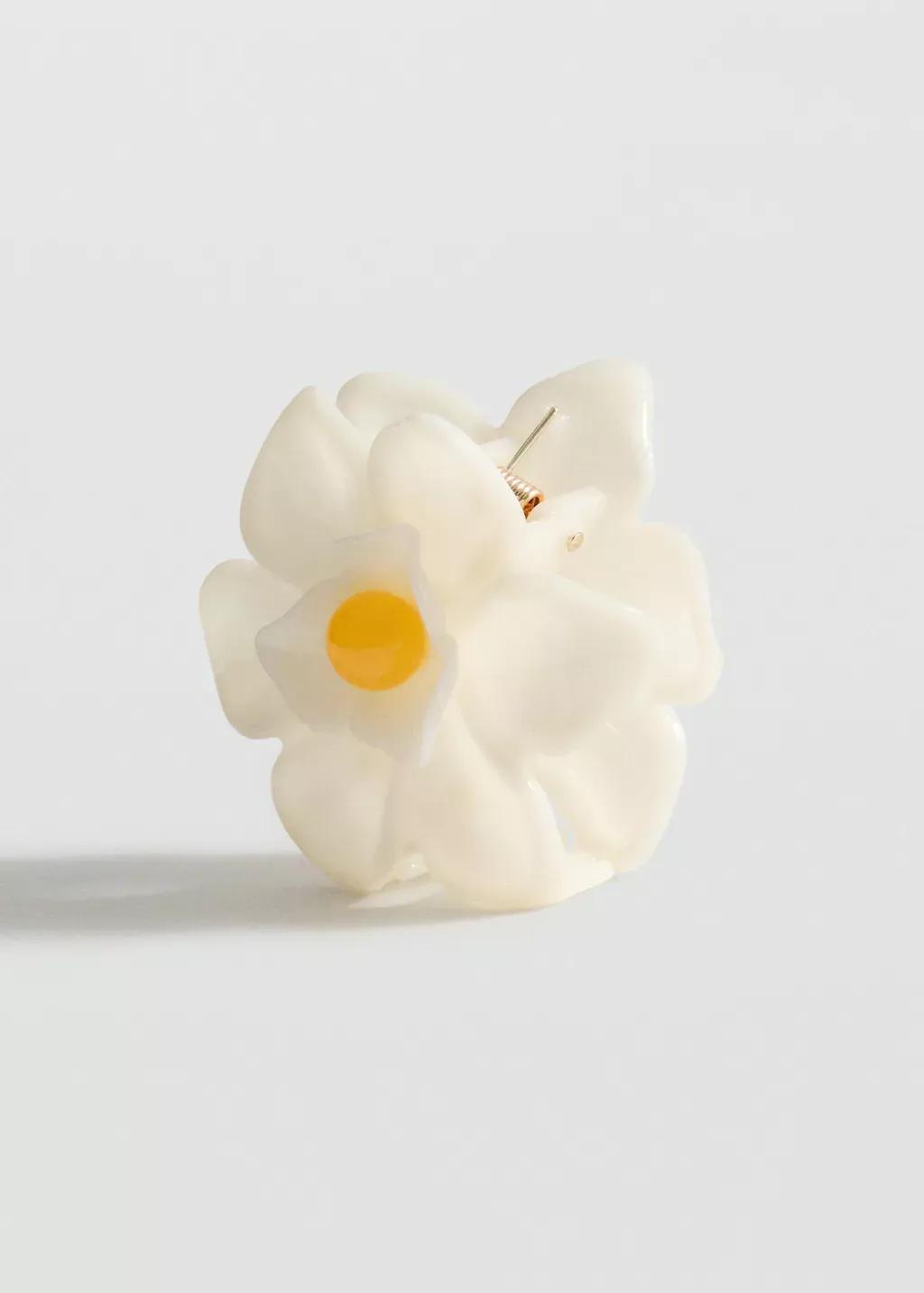 LIGHT BEIGE Flower hair clip, Light Beige, medium