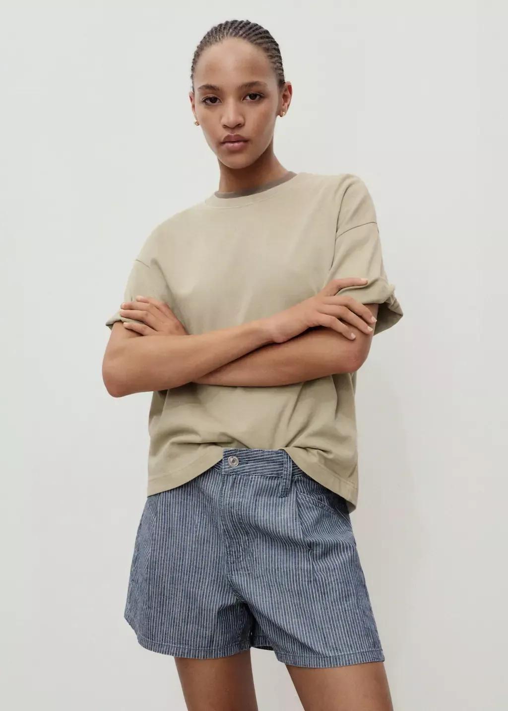 Blue Striped Denim Shorts With Pleats, 0201_52, large image number 2