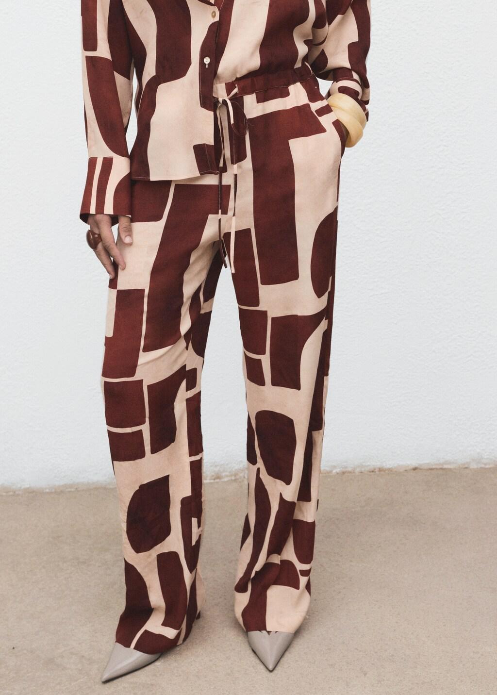 LIGHT BEIGE Fluid trousers with geometric pattern, , large image number 7