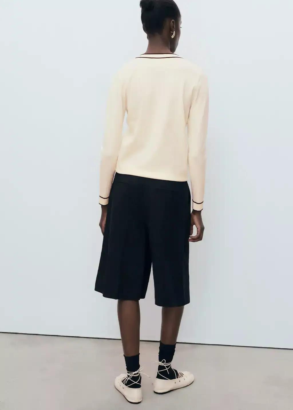 Beige Contrasting V-Neck Sweater, 0201_05, large image number 5