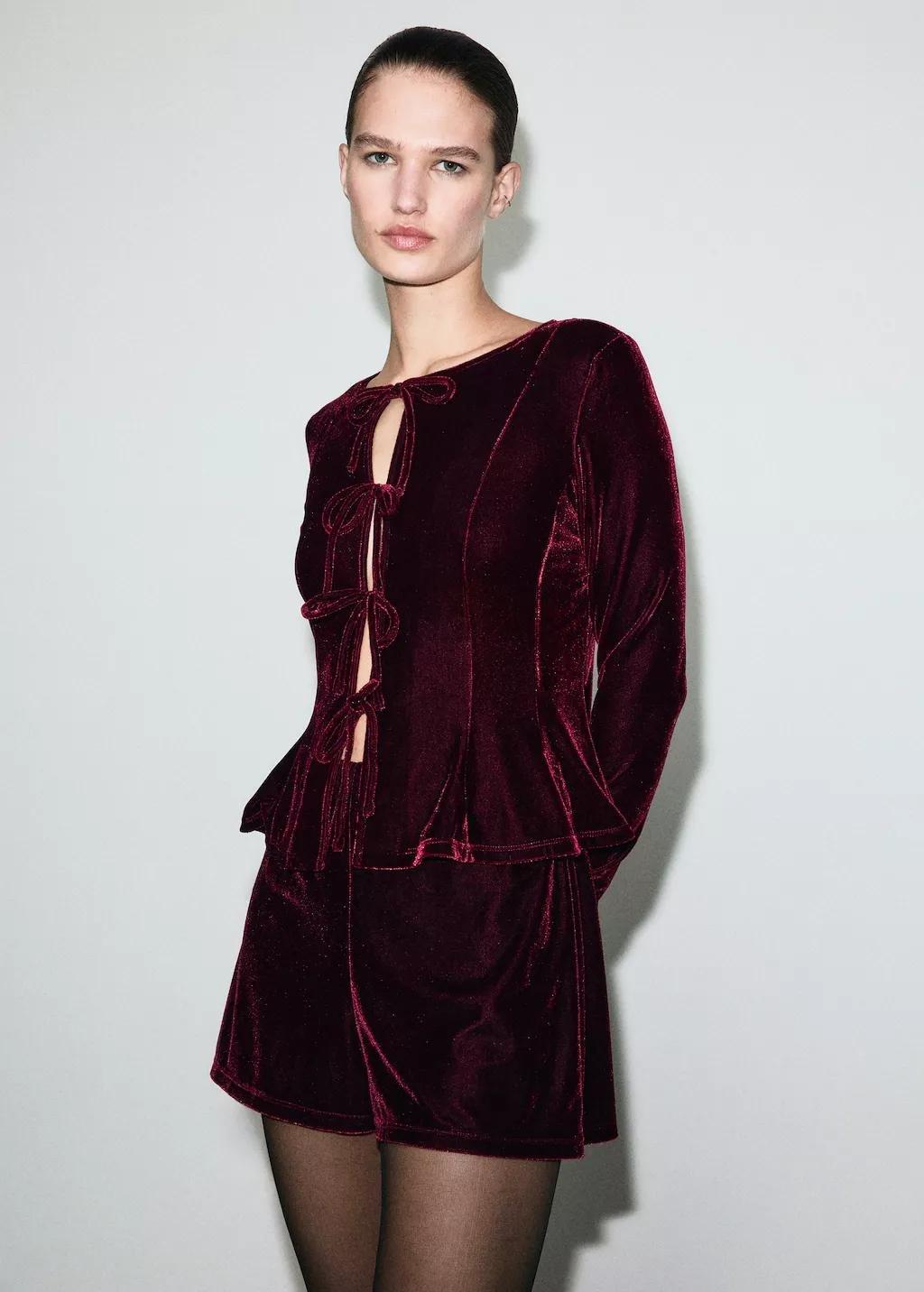 Red Velvet Blouse With Bows, 0201_78, large image number 3