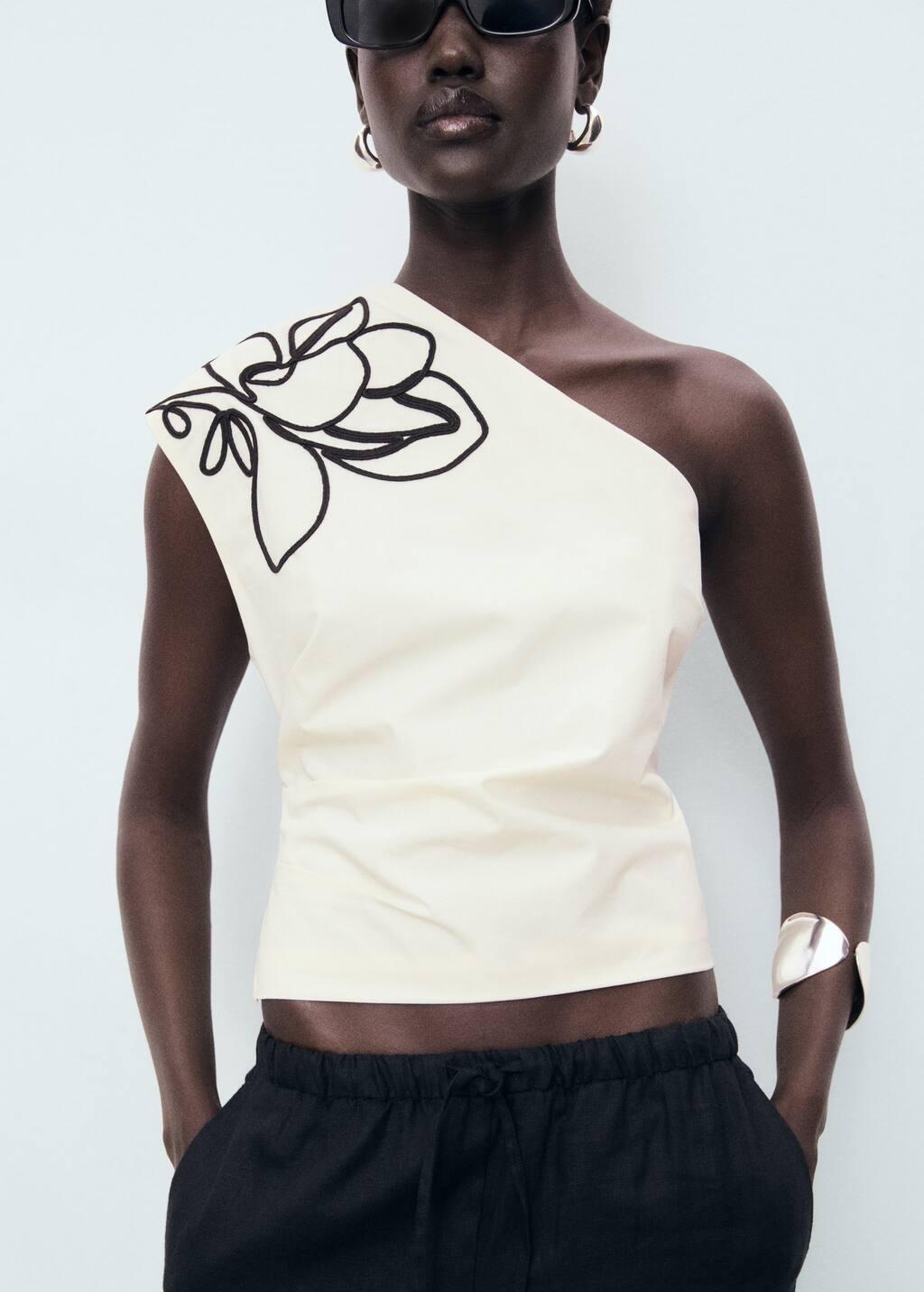 White Asymmetrical Flower-Embroidered Top, , large image number 4