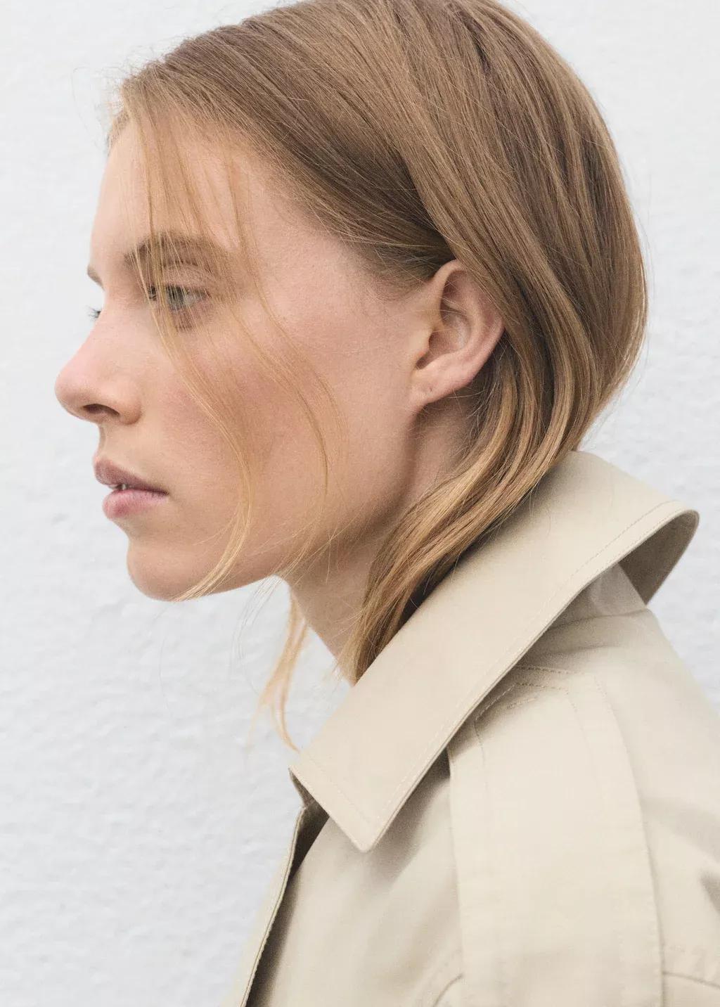 LIGHT BEIGE Double-breasted cropped trench coat, Light Beige, large image number 4