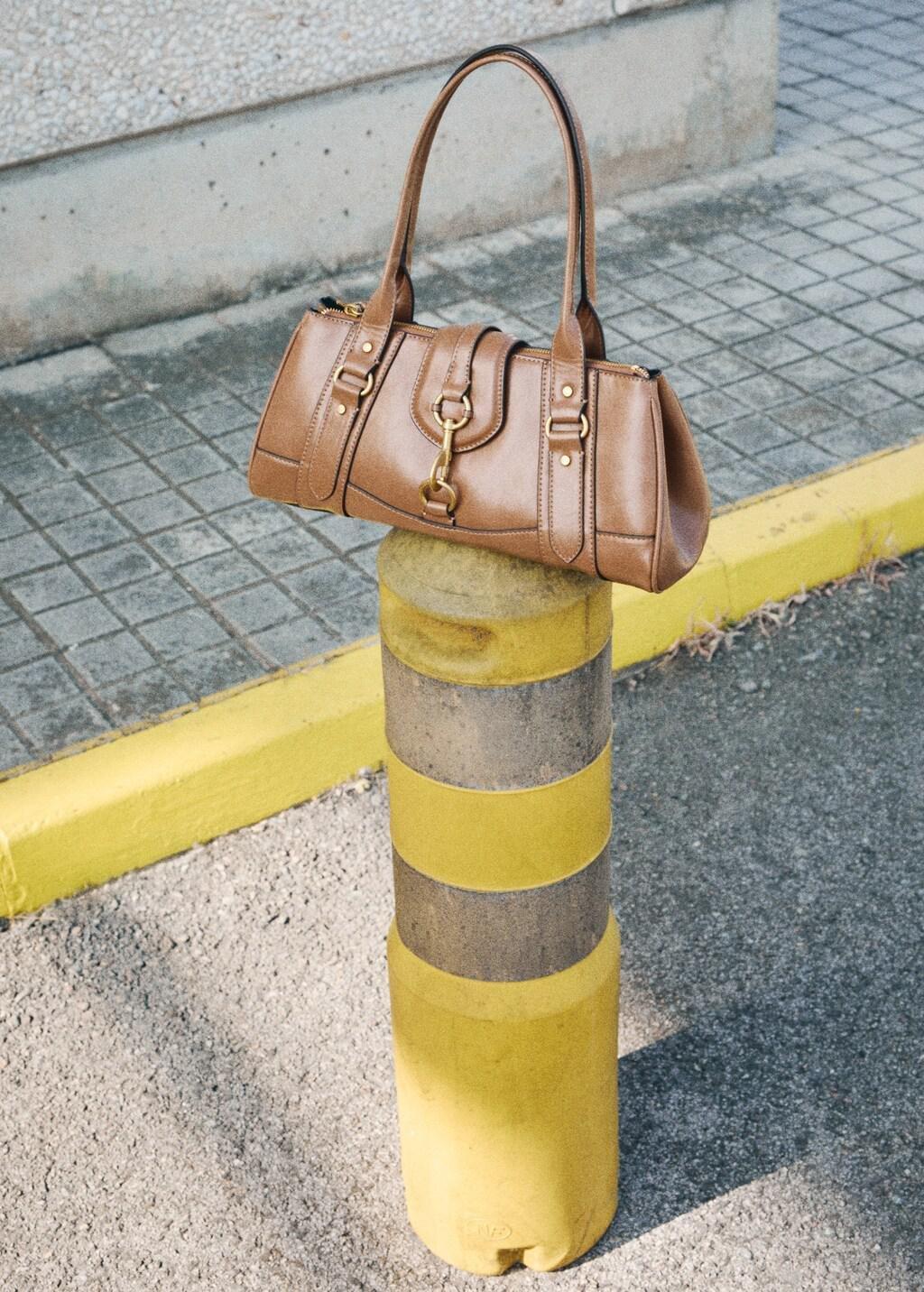 DARK BROWN Medium shoulder bag with snap fastener, Dark Brown, large image number 3