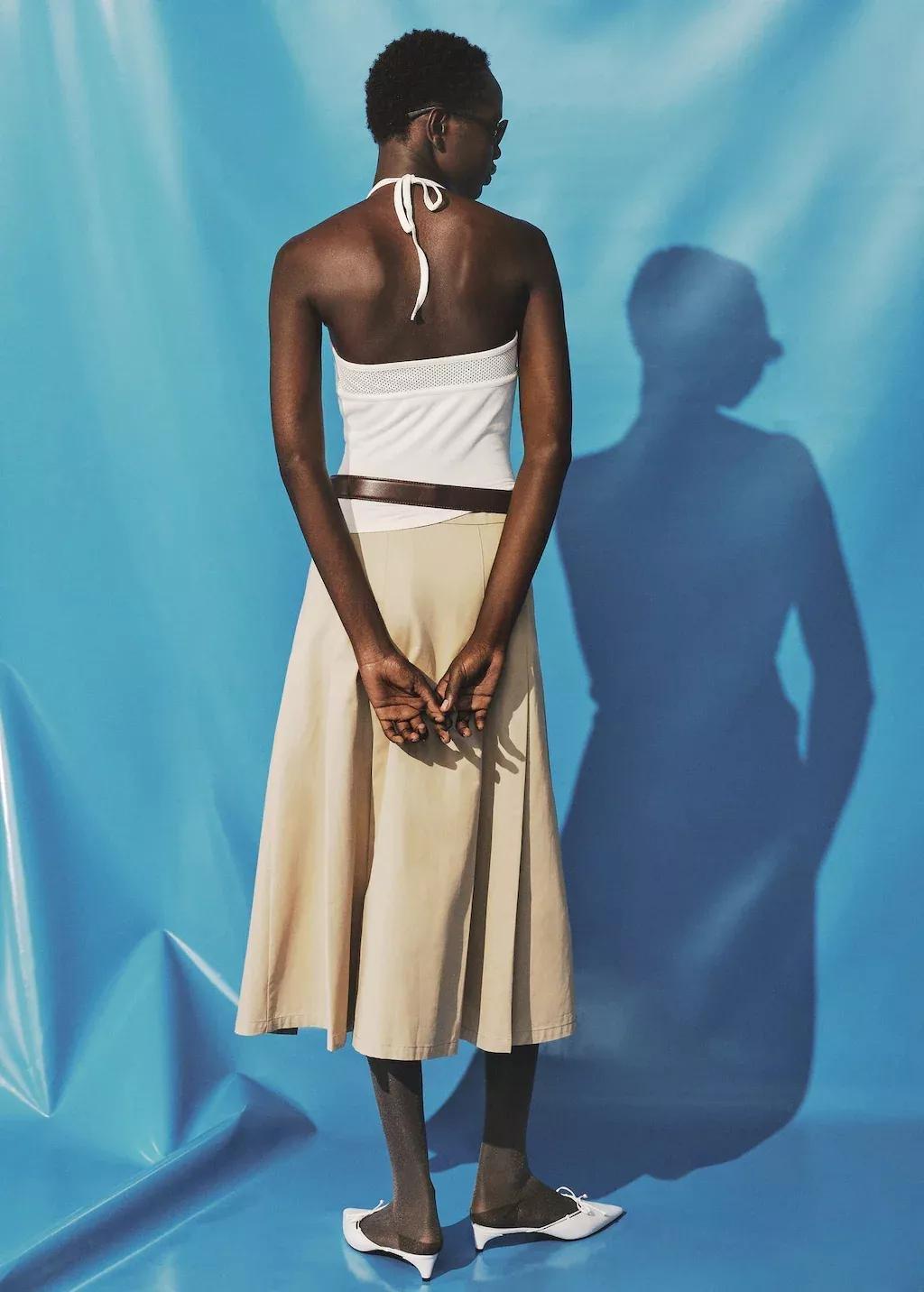 White Top With Perforated Neckline, Natural White, large image number 3