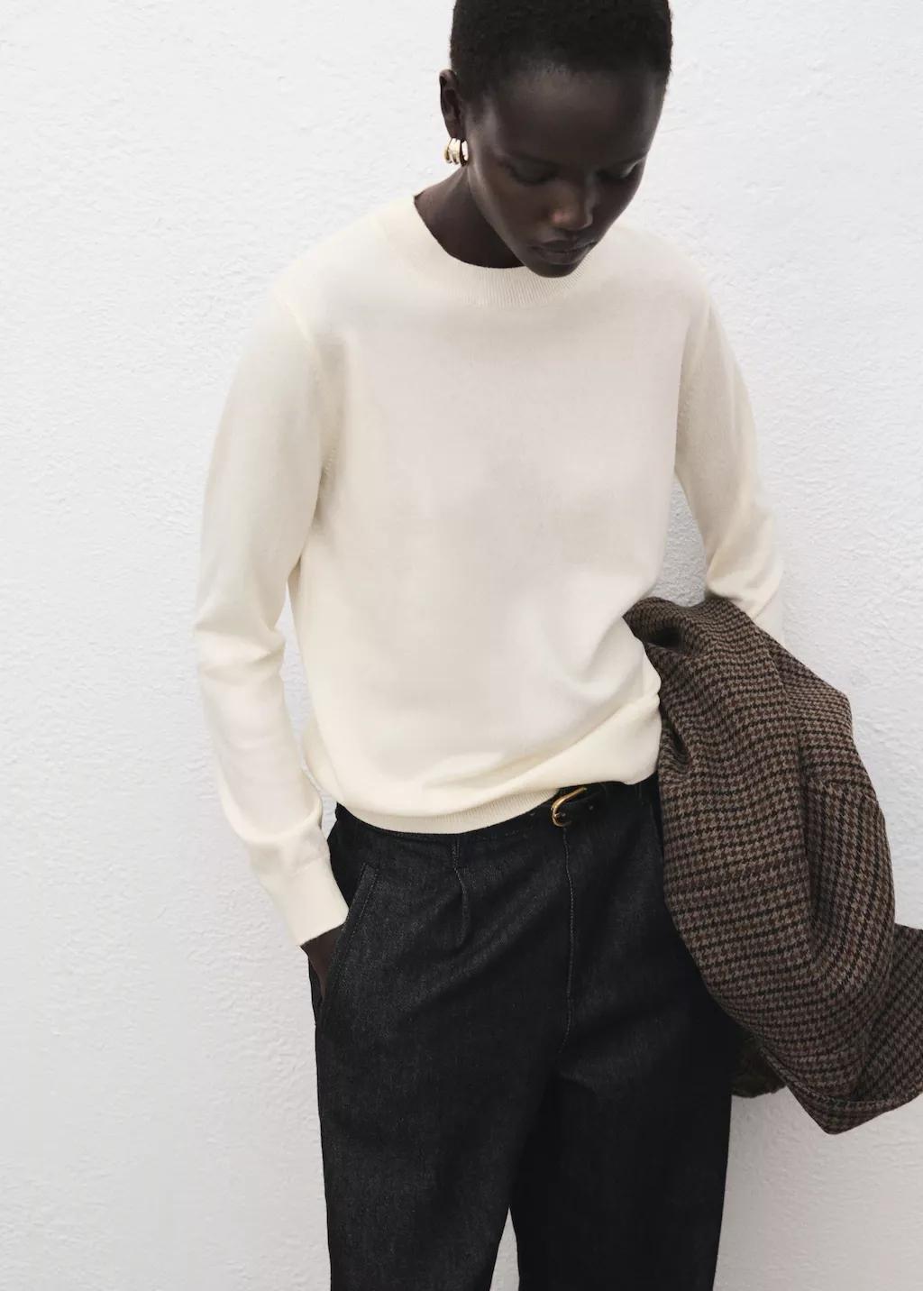 Beige Round-Neck Knitted Sweater, 0201_05, large image number 3