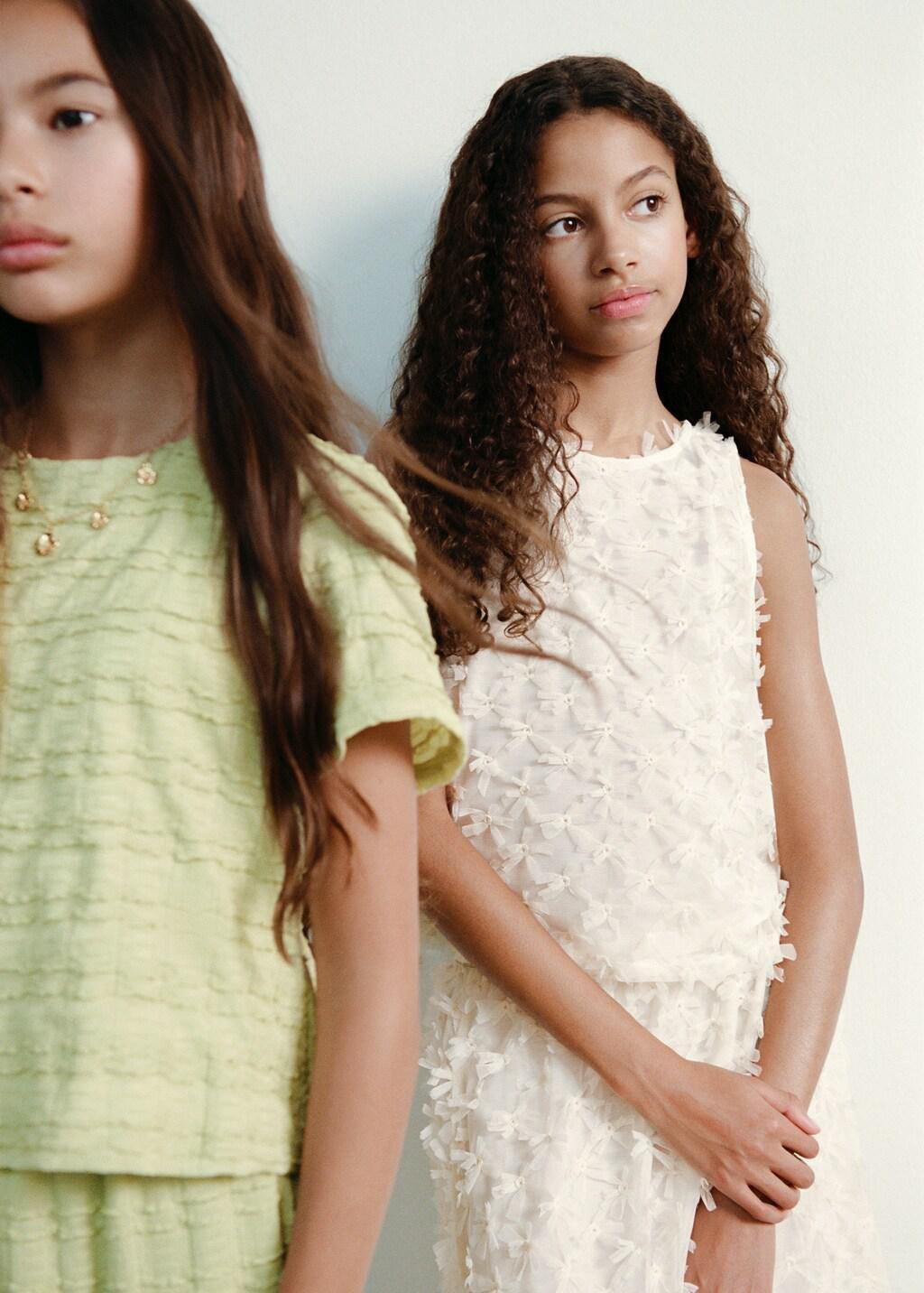 White Embossed Flowers T-Shirt, Kids Girl, Natural White, large image number 4