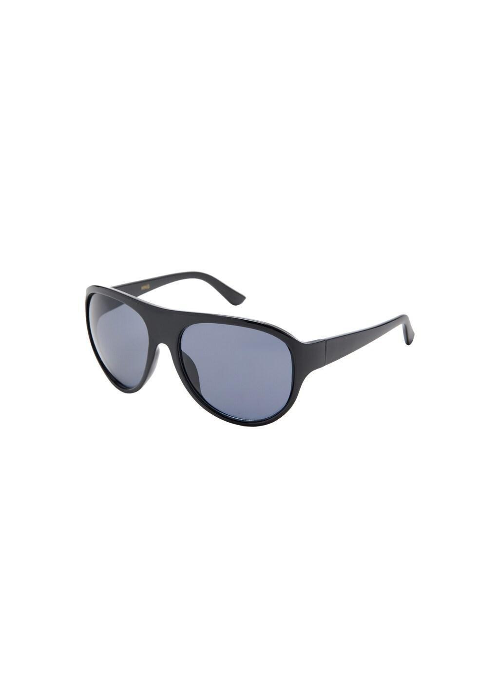 Black Resin Frame Sunglasses, Black, medium
