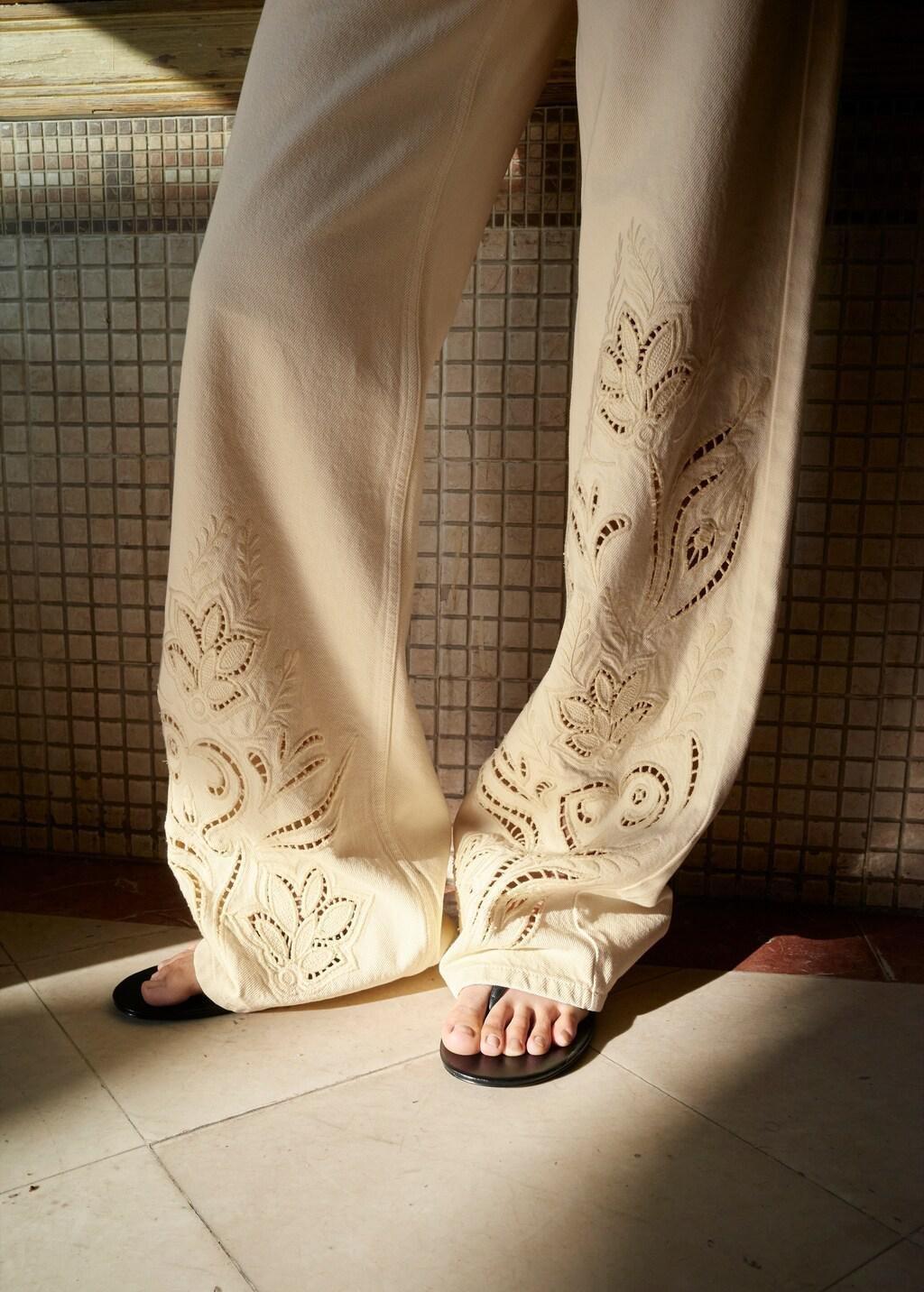 Yellow Embroidered Cut-Out Straight Jeans, 0201_10, large image number 3