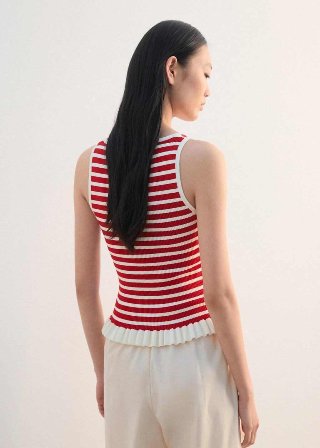Red Pleat Detailed Top, 0201_70, medium