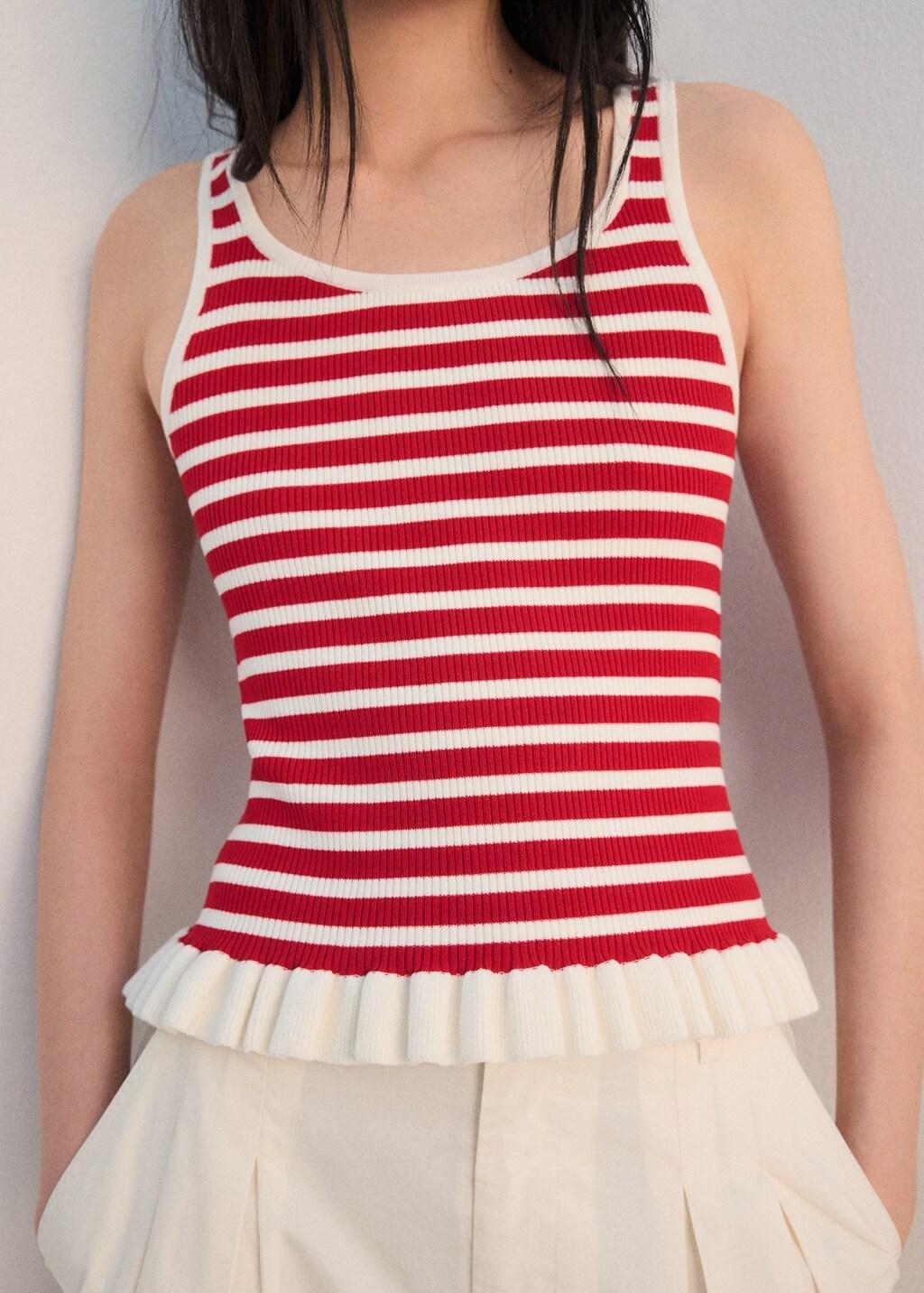 Red Pleat Detailed Top, 0201_70, large image number 4