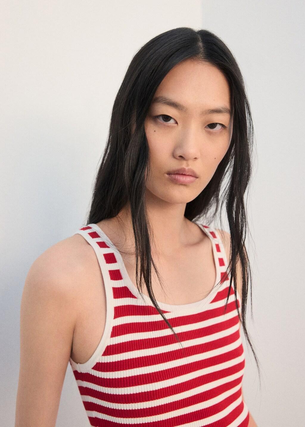 Red Pleat Detailed Top, 0201_70, large image number 6