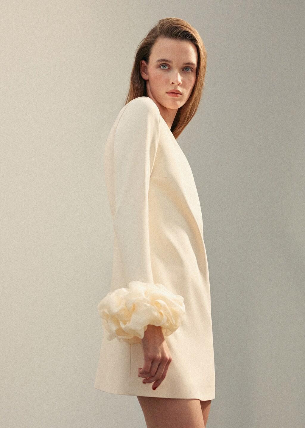 Beige Open-Back Dress With Flower Cuffs, Light Beige, large image number 3