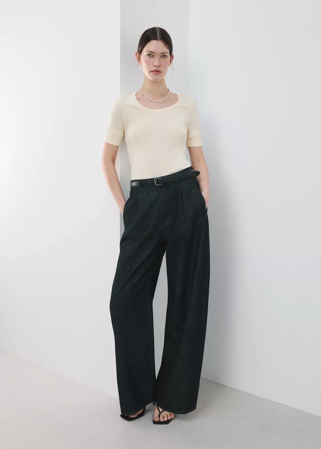 White Short-Sleeved Fitted T-Shirt, Natural White, medium