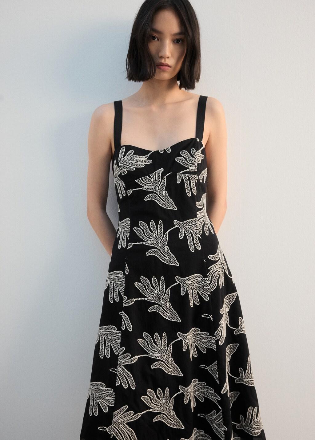 Black Floral Embroidery Dress, Black, large image number 3