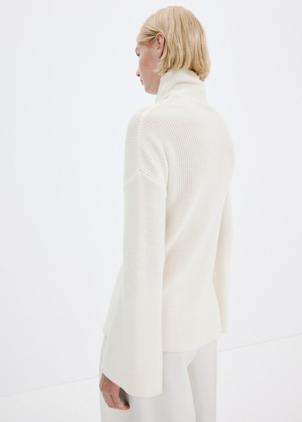 White Turtleneck Knit Sweater, 0201_02, medium