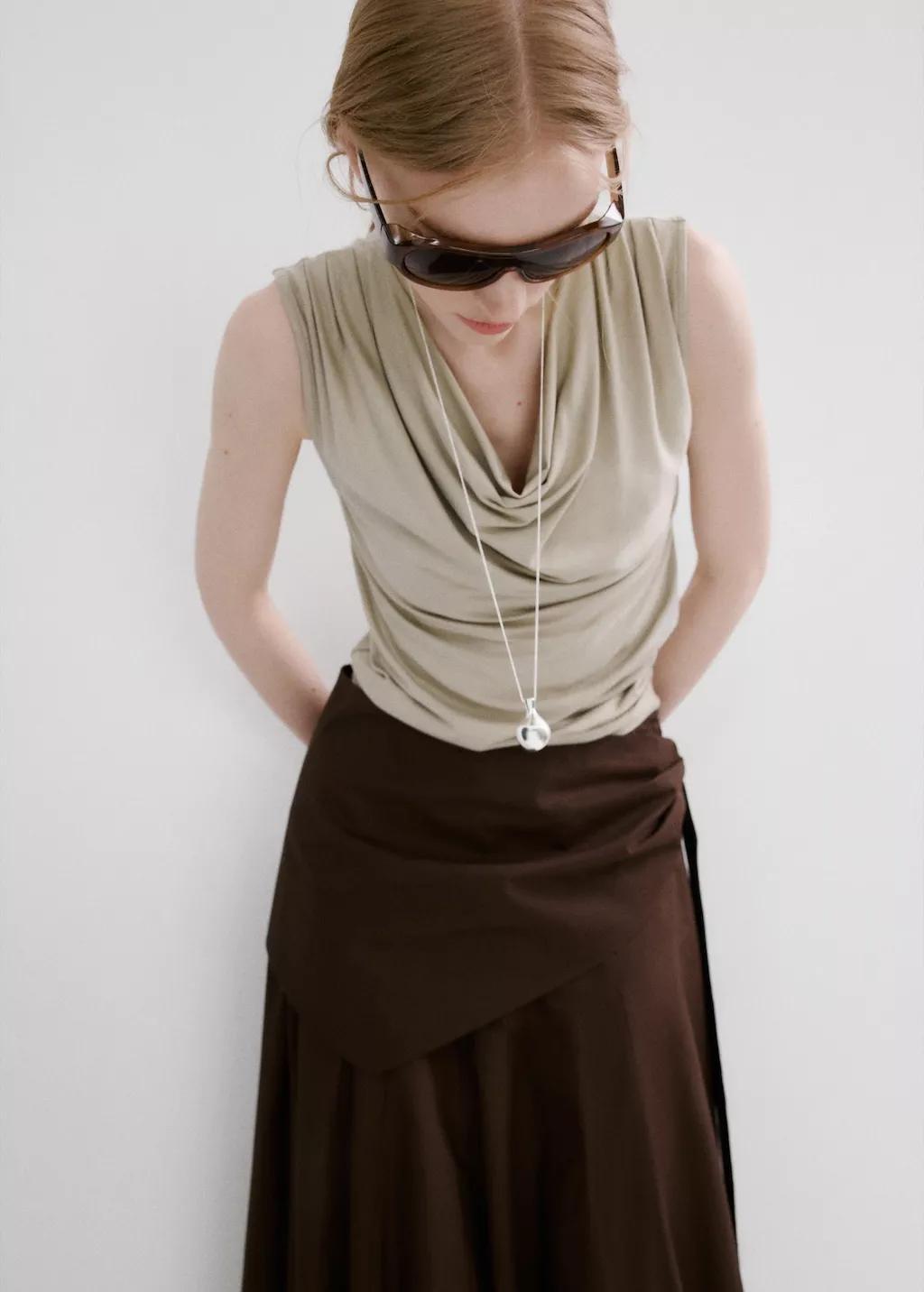 Grey Lt Pastel Draped Fitted T-Shirt, Light Pastel Grey, large image number 3