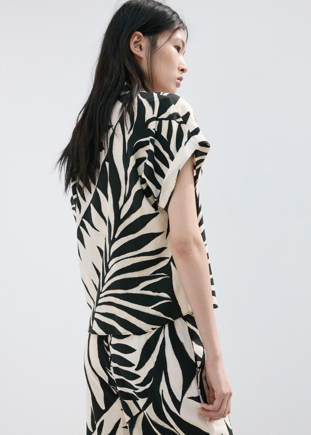 Beige Flowy Printed Shirt, 0201_05, large image number 2