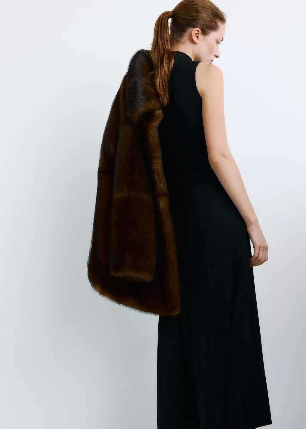 Black Turtleneck Knitted Dress With Brooch, Black, large image number 2