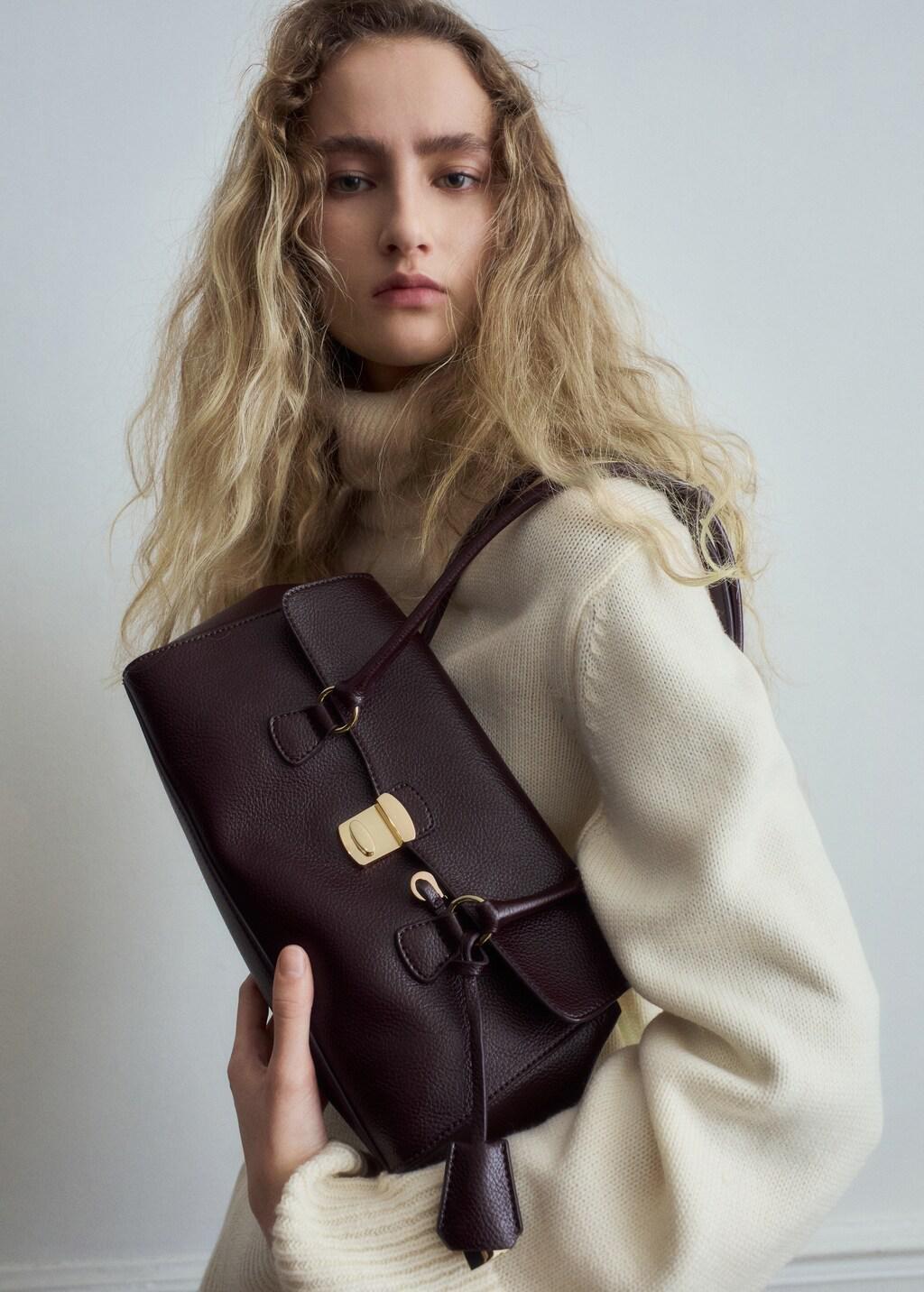 Red City Shoulder Bag With Flap, Dark Red, large image number 0