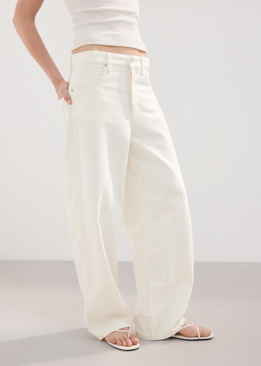 White Low-Rise Balloon Jeans, 0201_01, large image number 3