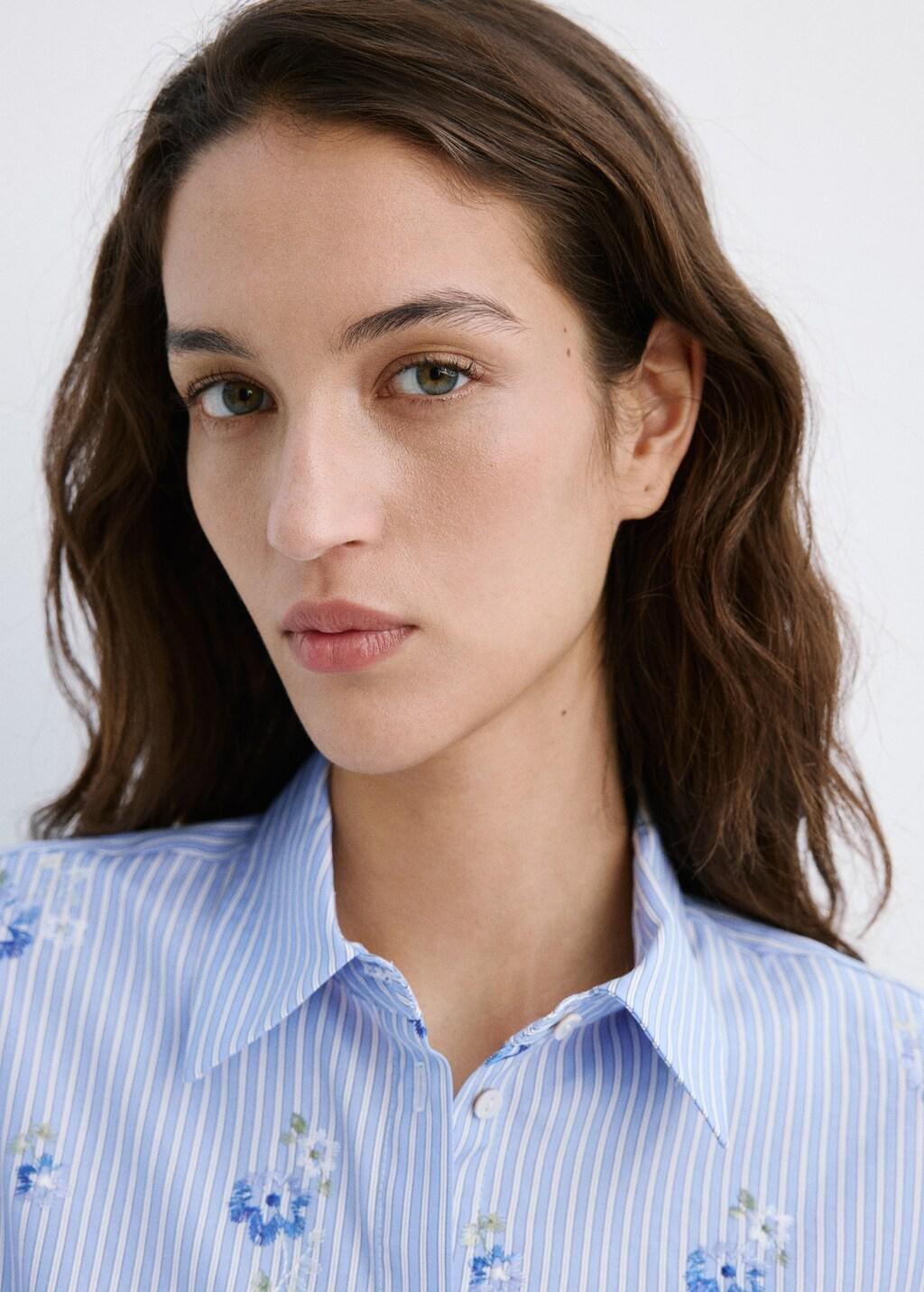 Blue Lt Pastel Flower Embroidered Striped Shirt, 0201_50, large image number 4