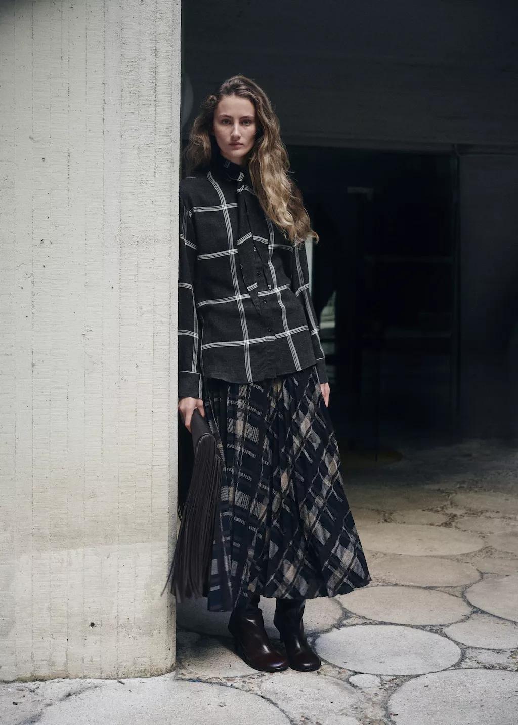 Black Check Blouse With Foulard Collar, Black, large image number 3