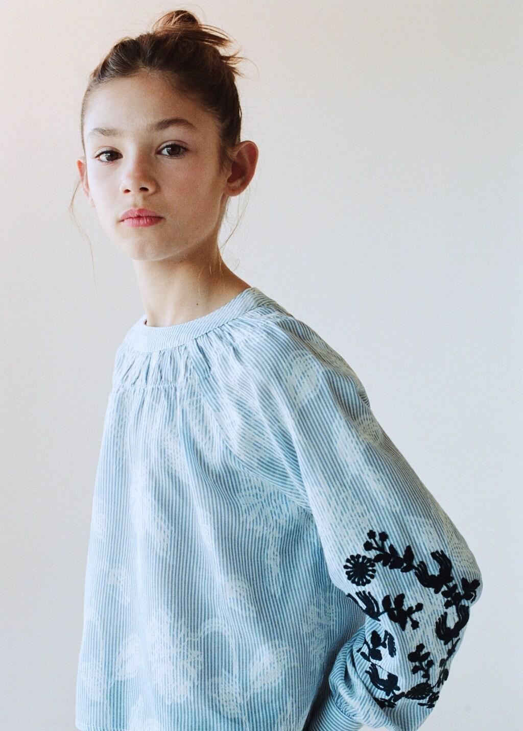 LT-PASTEL BLUE Floral embroidery blouse, Kids Girl, Light-Pastel Blue, large image number 3