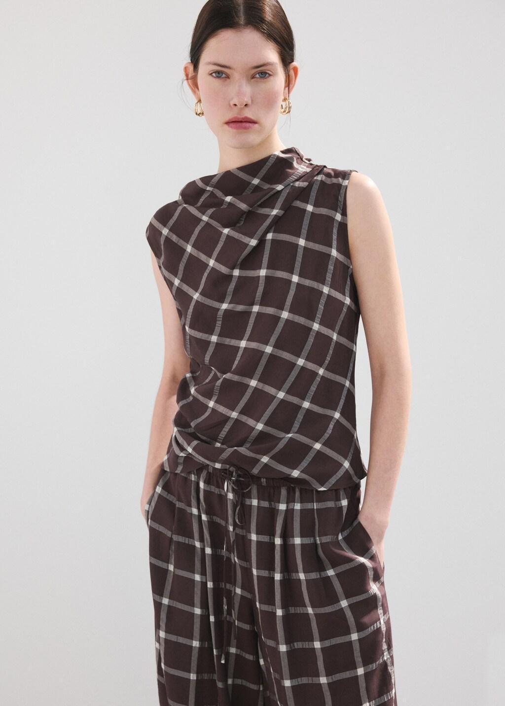 Burgundy Fitted Top With Draped Neckline, Dark Red, large image number 3