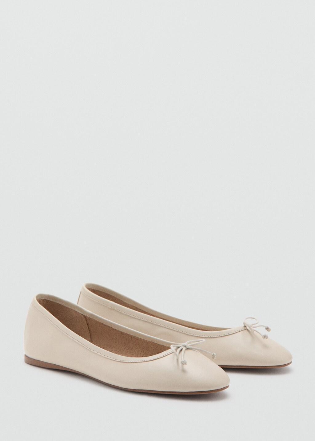 White Leather Ballet Flats With Bow, White, medium