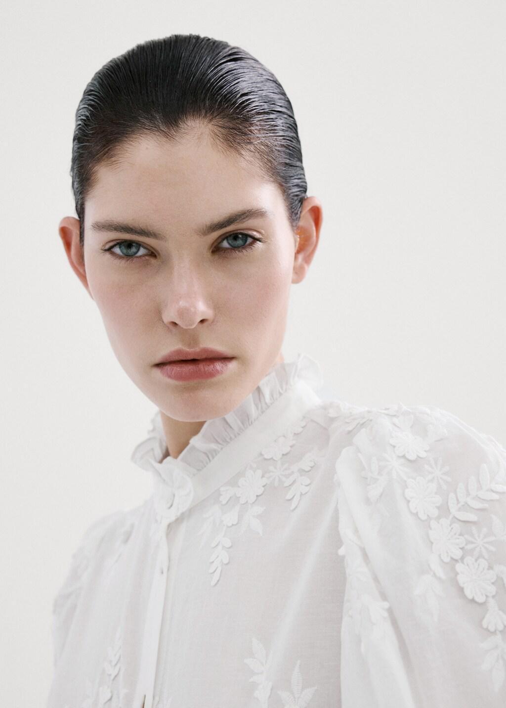 White Floral Embroidery Blouse, Natural White, large image number 4