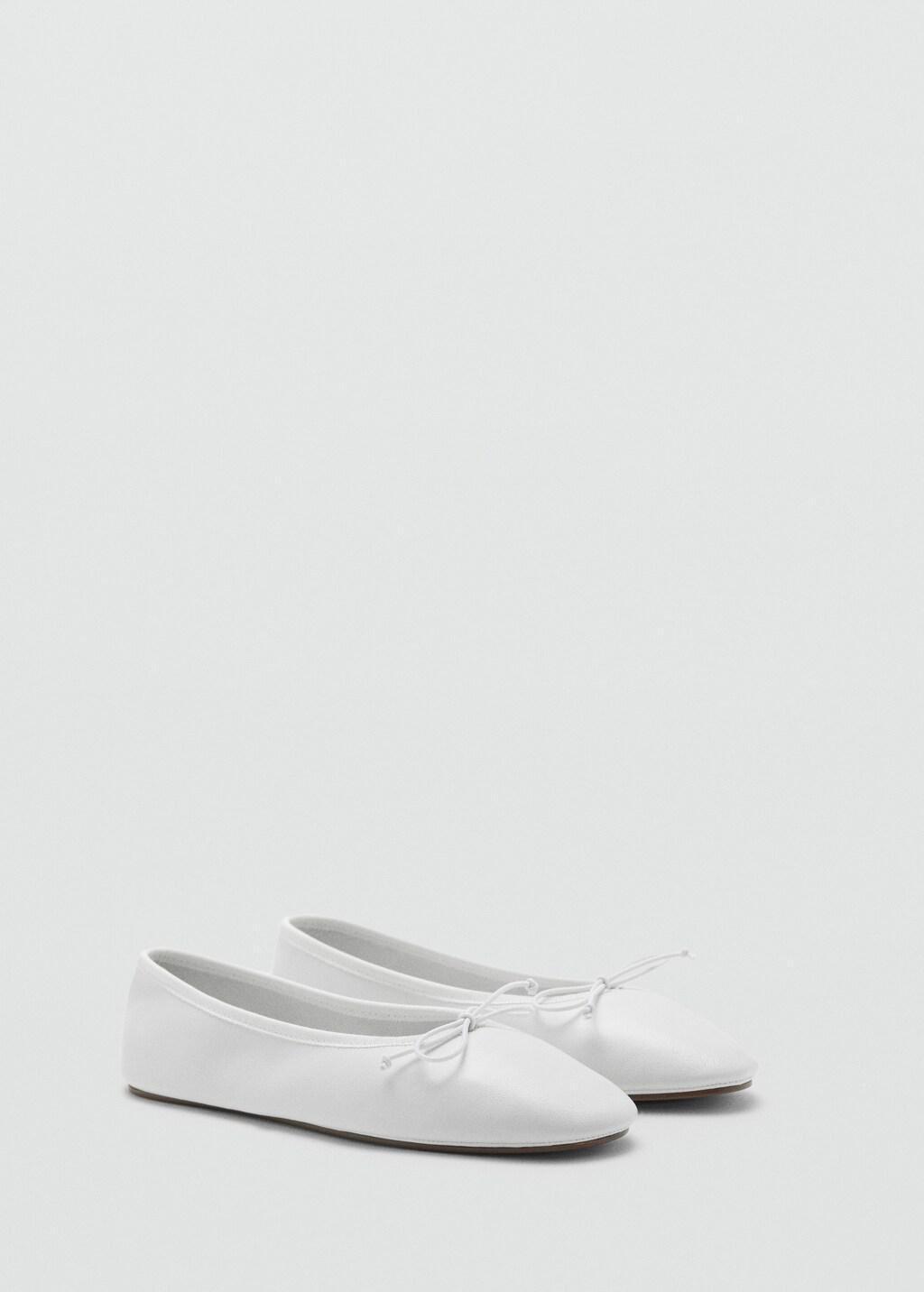 White Leather Ballet Flats With Bow, White, large image number 0