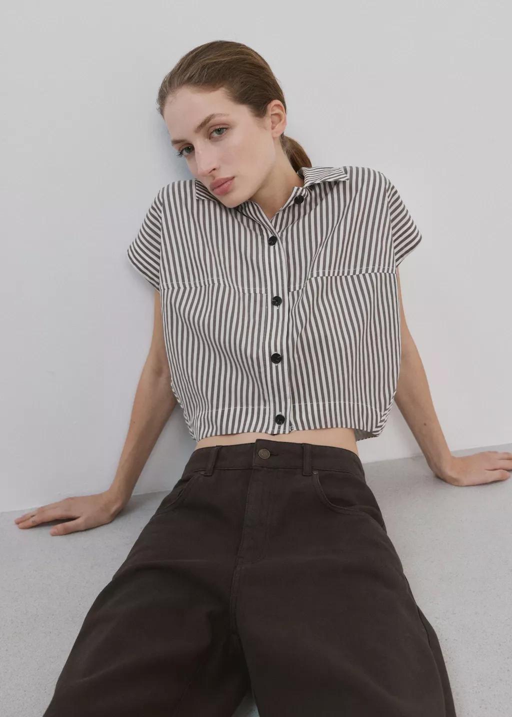 Beige Striped Cropped Shirt, 0201_05, large image number 3