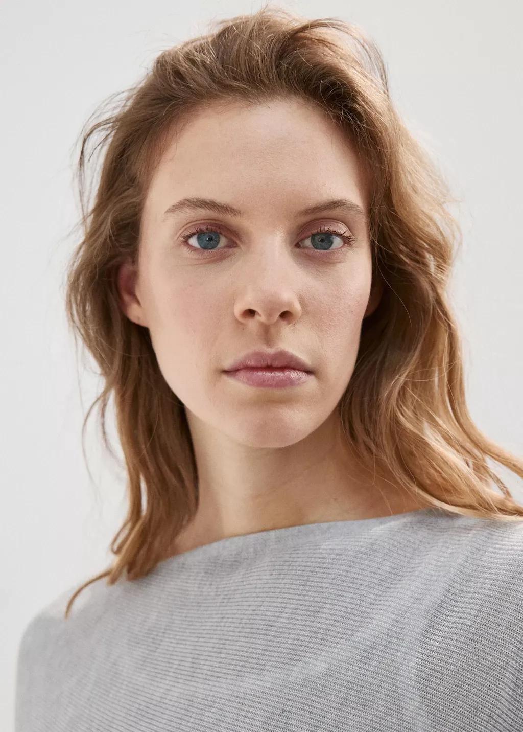 Yellow Cape Raul, Light Pastel Grey, large image number 7