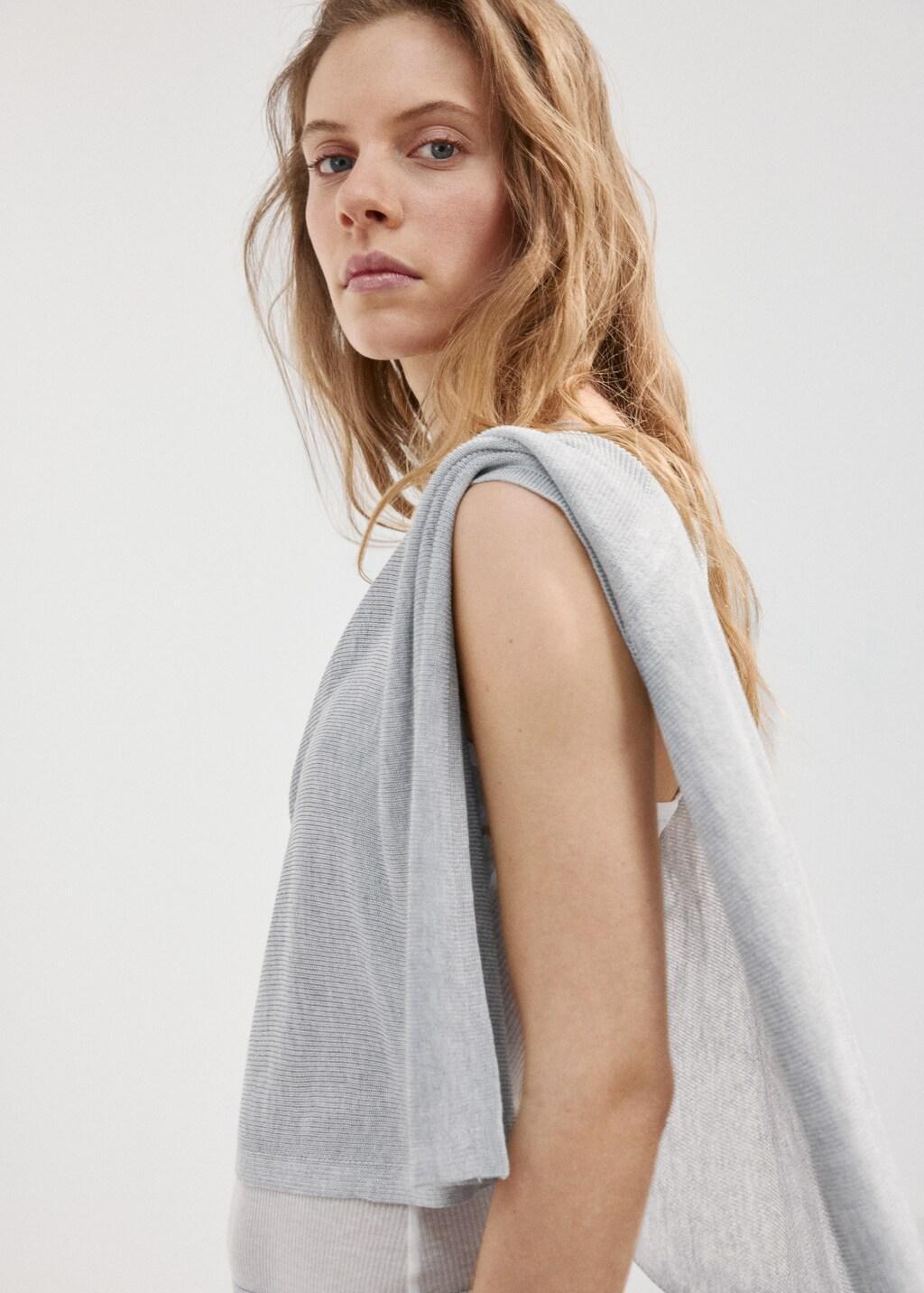 Yellow Cape Raul, Light Pastel Grey, large image number 8